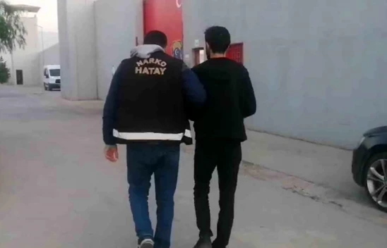 Arsuz'da üzerinde uyuşturucu madde bulunan şahıs gözaltına alındı!