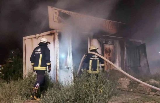 Hatay'da konteyner kentte yangın: Maddi hasar var!