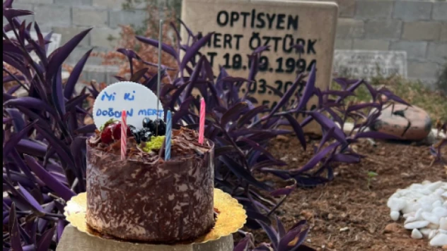 Hatay'da duygusal doğum günü: Mezarı başında anıldı!