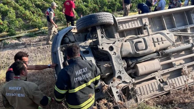 Hatay'da öğrencileri taşıyan servis kaza yaptı: Çok sayıda yaralı var!