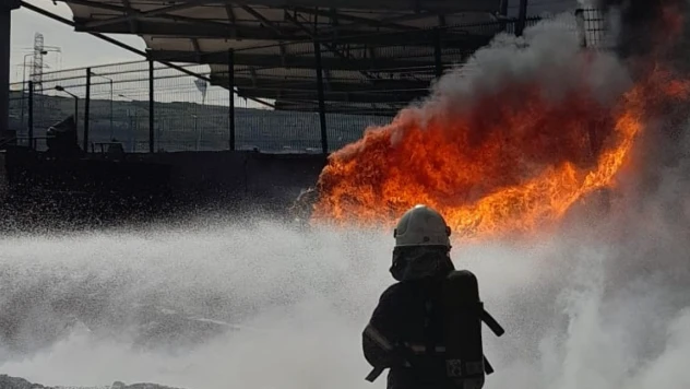 Hatay İskenderun'da bir evde yangın çıktı!