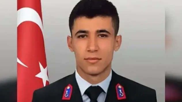 Yol kontrolü yapan uzman çavuşa araç çarptı: Şehit oldu!