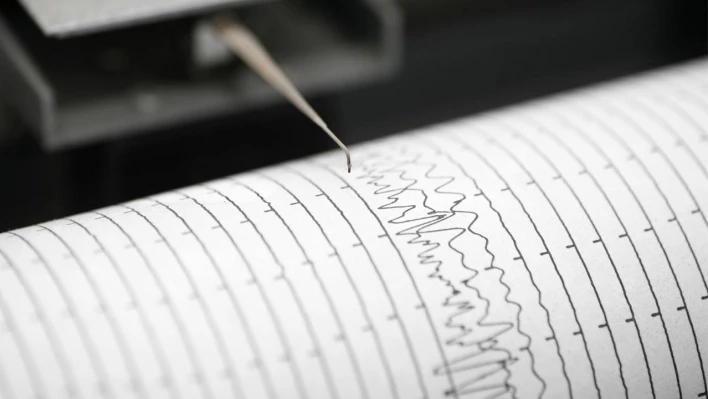 Deprem bölgesi yine sallandı: Şiddeti korkuttu!