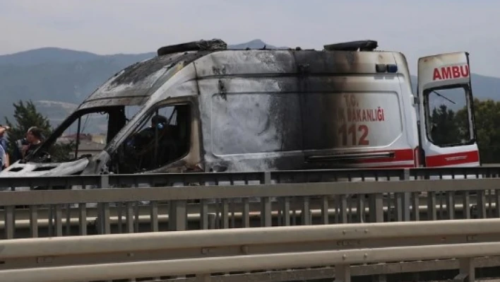 Hatay'da ambulans yangını: Kullanılamaz hale geldi!