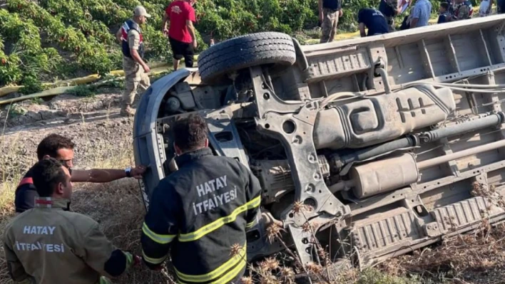 Hatay'da öğrencileri taşıyan servis kaza yaptı: Çok sayıda yaralı var!