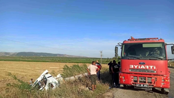 Hatay'da tır devrildi: Sürücü son anda kurtuldu!