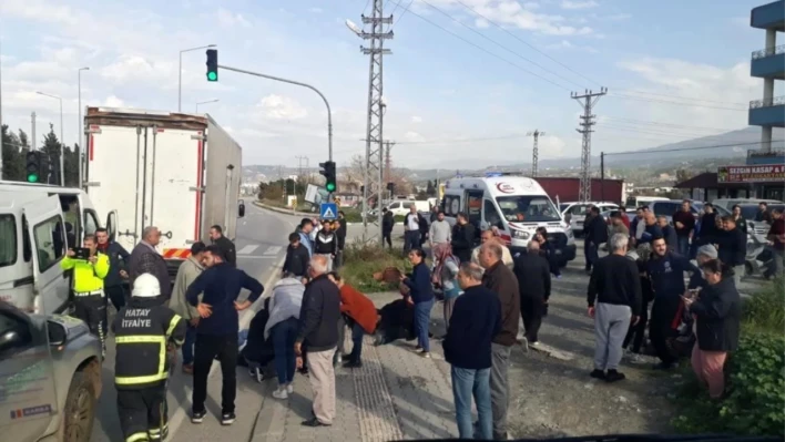 Hatay'da trafik kazası 3 yaralı!