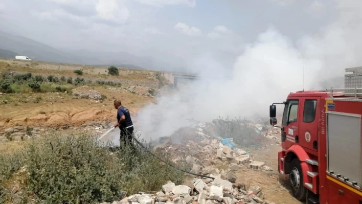 Hatay'da yangın: İtfaiye olay yerine intikal etti!