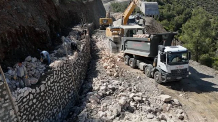 Hatay'da yapımı merakla beklenen Serinyol-Madenli yolu projesinde son durum belli oldu!