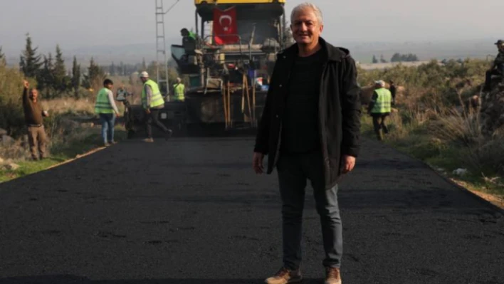 Hatay'daki bir ilçede daha asfaltlama işlemi yapıldı!