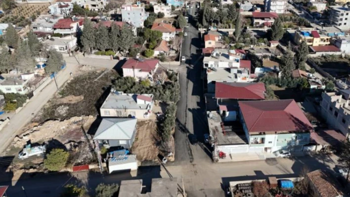 Hatay'daki bir ilçede daha yollar yenilendi!