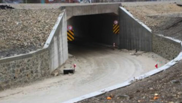 Hatay'daki o geçit trafiğe açıldı!