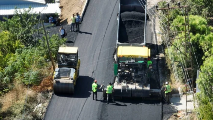 Hatay'daki o mahallede de yolları asfaltlama işlemine başlanıldı!