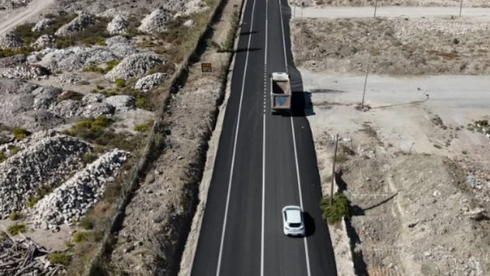 Hatay'daki o sanayi sitesinde asfaltlama çalışmaları yapıldı!