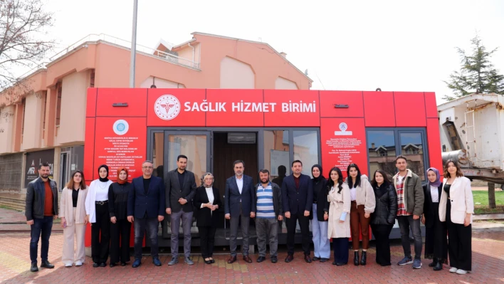 NEÜ Öğrencilerinin Tasarladığı Sağlık Kabini Hatay'a Gönderildi