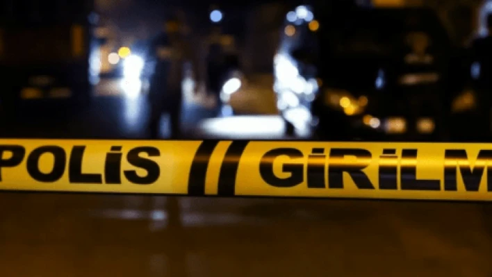 Polis memuru yaşamına son verdi!