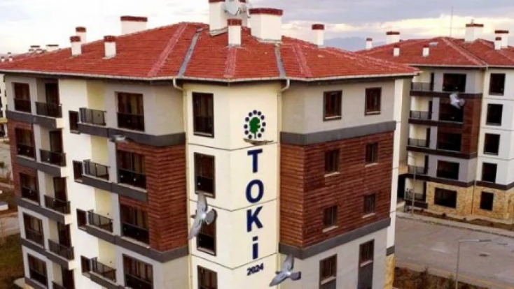 Deprem konutları için beklenen haber geldi: Satış fiyatları belli oldu!