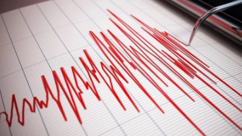 Deprem bölgesinde sabaha karşı korkutan deprem!