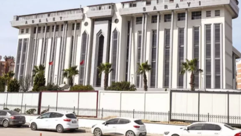 Hatay Adliyesi'nde duygu dolu anlar: Başsavcı gözyaşlarına hakim olamadı