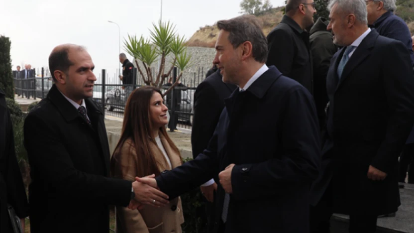 Hatay'da enerji ve yatırım gündemi: Bakan Bayraktar Büyükşehir'de