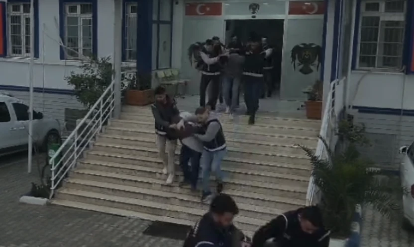 Hatay'da göçmen kaçakçılığına büyük darbe: 25 tutuklama