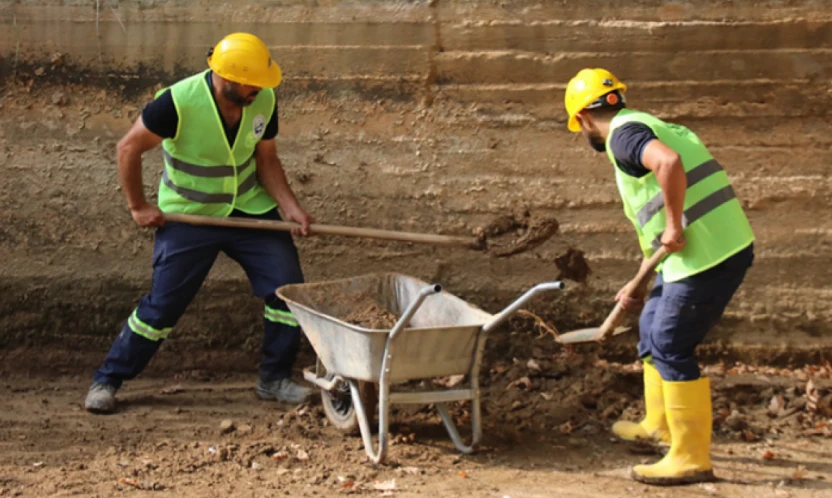 Hatay'da sulama kanalları temizlendi: Çiftçilere bereketli sezon müjdesi!