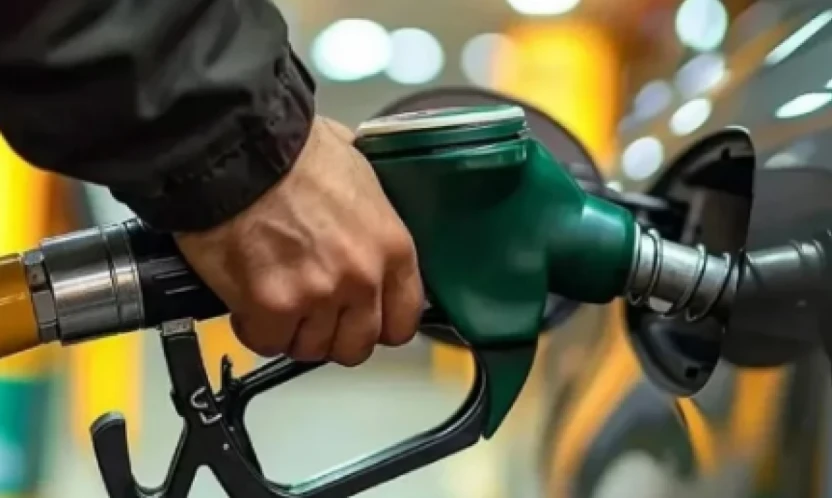 Motorine yeni zam kapıda: 1,08 TL'lik artış salı günü geçerli olacak